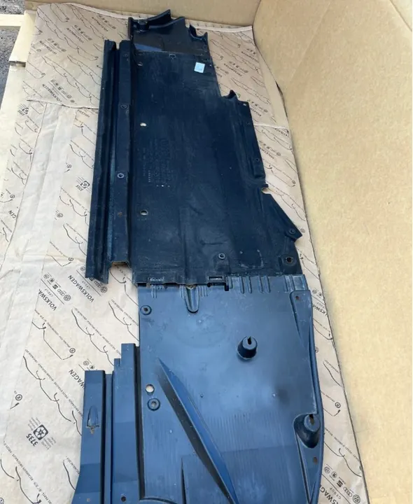 Audi A4 B8 A5 S5 Vänster Underkörningsskydd 8K0825207B image 2