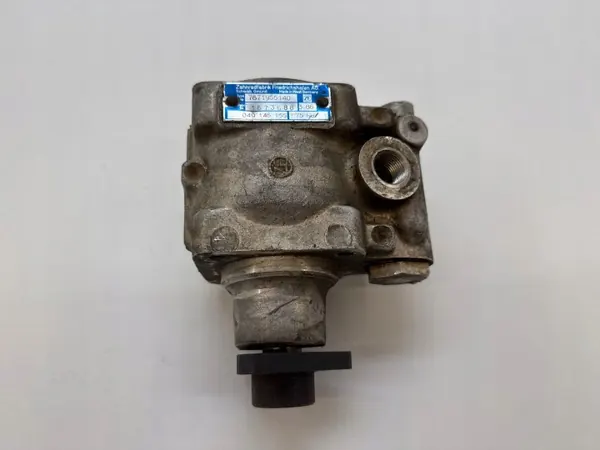 Pompe de direction assistée Audi OE d'occasion OEM 7671955140 image 5