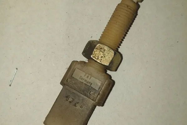 Brompedalssensor AUDI 80 AVANT 443945515 image 3