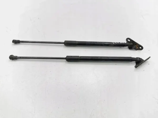 Amortecedor esquerdo porta-malas OEM 6896002130 Toyota Auris image 2