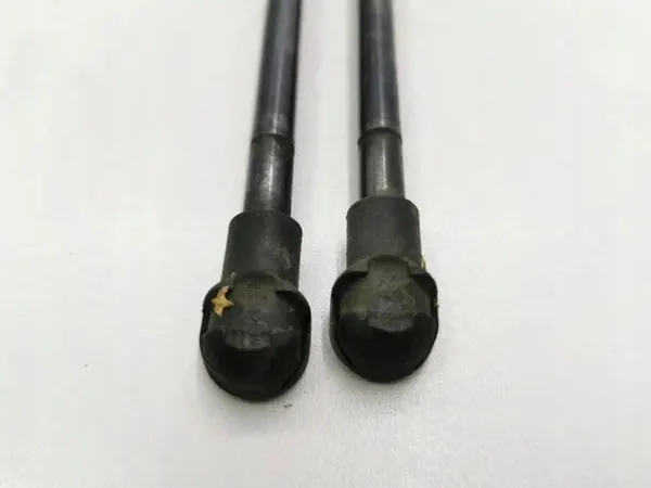 Amortecedor esquerdo porta-malas OEM 6896002130 Toyota Auris image 5