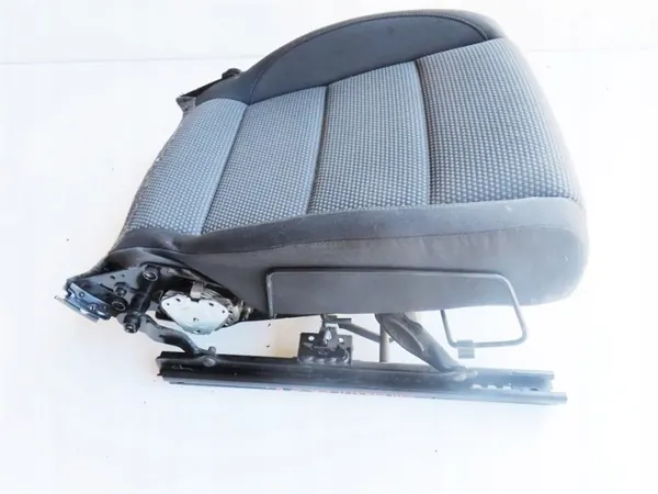 Siège avant droit OEM 1K4881106NT pour VW Golf VI image 2