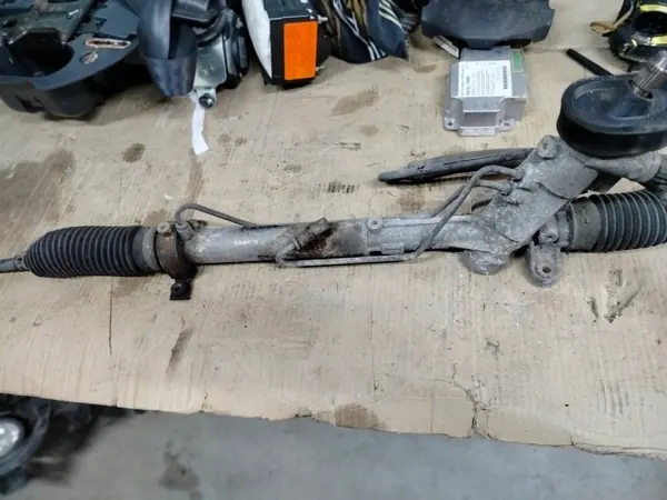 Boîtier de direction SKODA pour Fabia II - Pièce OEM image 4