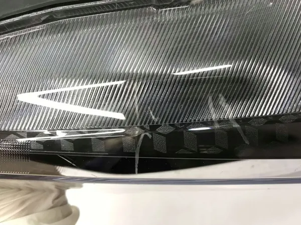 Faros delanteros izquierdo Toyota Yaris IV 2020- image 3