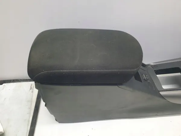 Accoudoir console centrale Toyota RAV4 III OEM TUNEL ŚRODKOWY image 3
