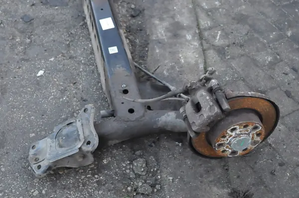 SEAT LEON III Trave Posteriore 5Q0501049AS image 5