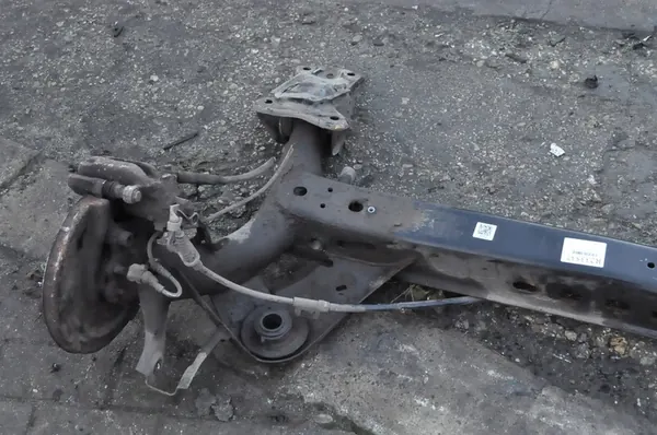 SEAT LEON III Trave Posteriore 5Q0501049AS image 7