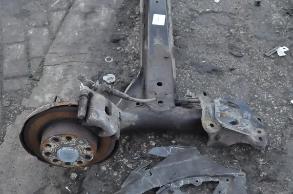 SEAT LEON III Trave Posteriore 5Q0501049AS image 8