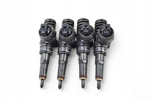 Pompe lave-glace OEM 038130073BN pour VW Polo 9N 1.4TDI image 4