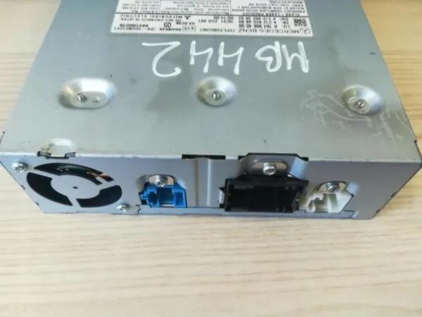 Mercedes-Benz DVD-vaihtaja OEM A1649064000 - Käytetty image 3
