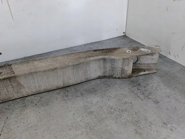 Etupuskuri Audi A6 C6 3.2 FSI image 9