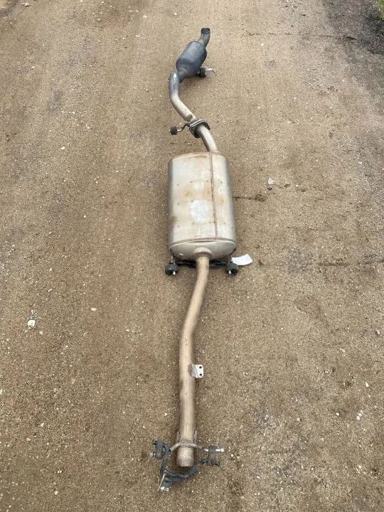 Schalldämpfer Lexus RX 450H 2021 OEM UTO26331 - Gebraucht image 2