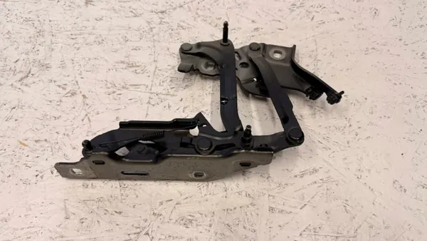 Audi A4 B9 Motorkapscharnier Links Rechts OEM 8W0823301E 8W0823302E image 5