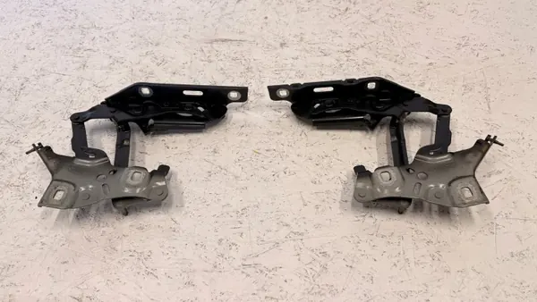 Audi A4 B9 Motorkapscharnier Links Rechts OEM 8W0823301E 8W0823302E image 7