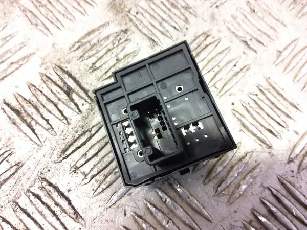 Prius 3 Mittarivalo 75D8012 image 3