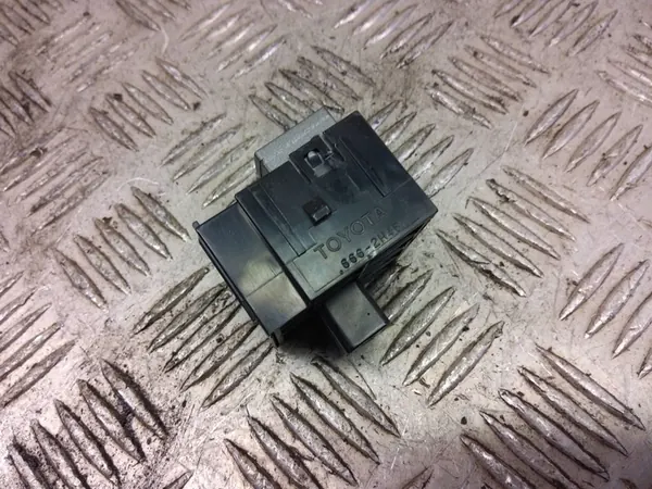 Prius 3 Mittarivalo 75D8012 image 5