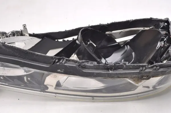Cobertura Farol Direito OEM 246600 para Volvo S60 V60 image 10
