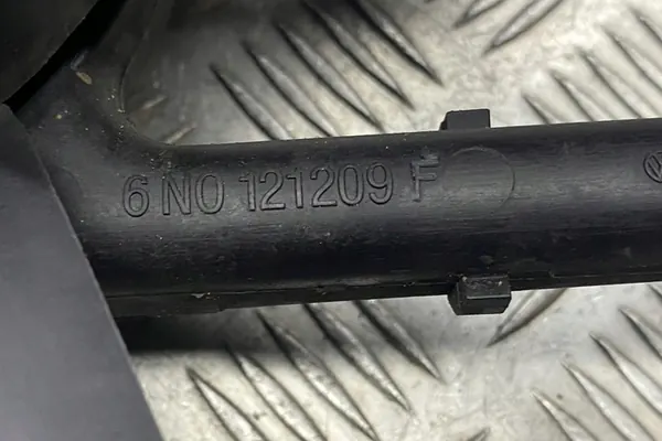 Kylarrubrik VW POLO VARIANT 1.4L bensin OEM 6N0121209F image 3