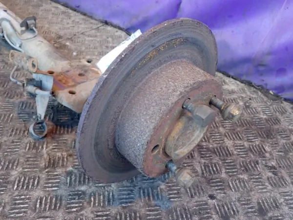 Viga do eixo traseiro OEM Zawada-382520- para Opel Movano image 5