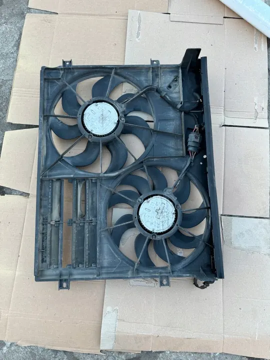 Jäähdytinpuhaltimen Kotelo OEM 7N0121205F VW Sharan image 2