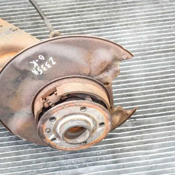 Pivot de direction arrière gauche OEM A1263502605 Mercedes image 3