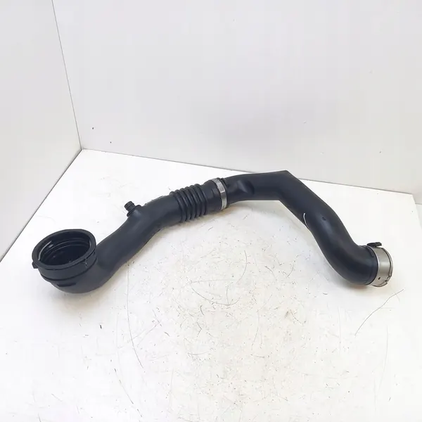 2012 BMW 6 F12 F13 Intercooler-Schlauch 13717582314 image 4