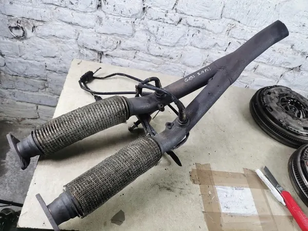 Coletor de escape VW Golf V Audi A3 8P G133 image 1