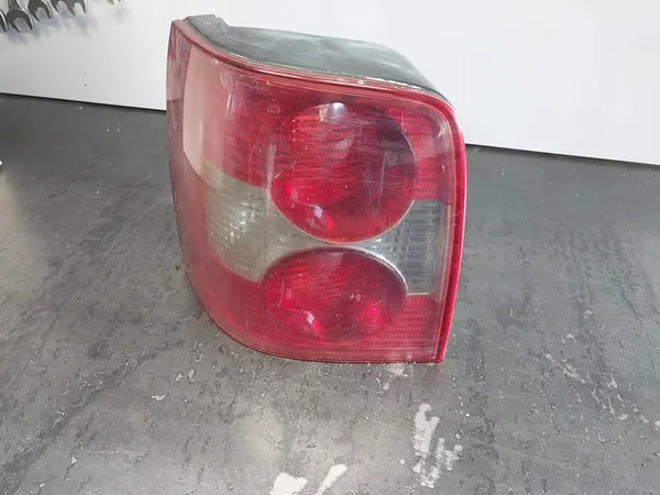 Luz trasera izquierda Volkswagen PASSAT B5 Lift 3B9945095AA image 3