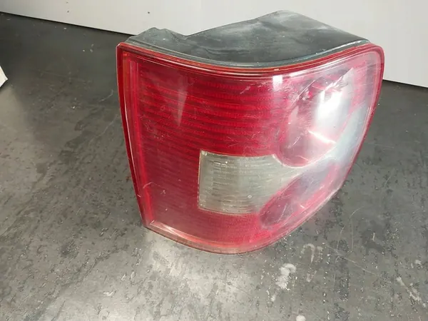 Luz trasera izquierda Volkswagen PASSAT B5 Lift 3B9945095AA image 7