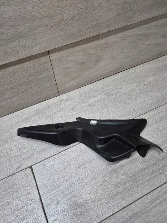 Ferrari Roma Oikea Takavalon Suoja OEM 854370 image 2