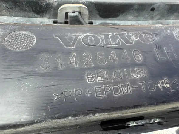 Griglia paraurti anteriore Volvo V90 usata image 3