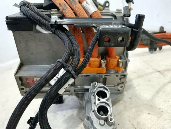 Wechselrichter mit Wandler Porsche OEM 971907079 image 9