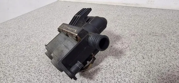 Soupape de contrôle de liquide de refroidissement BMW OEM 64128374995 image 2