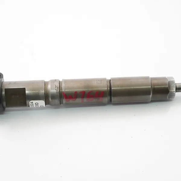 Mercedes W164 W204 W211 OM642 Injektor A6420700487 image 8