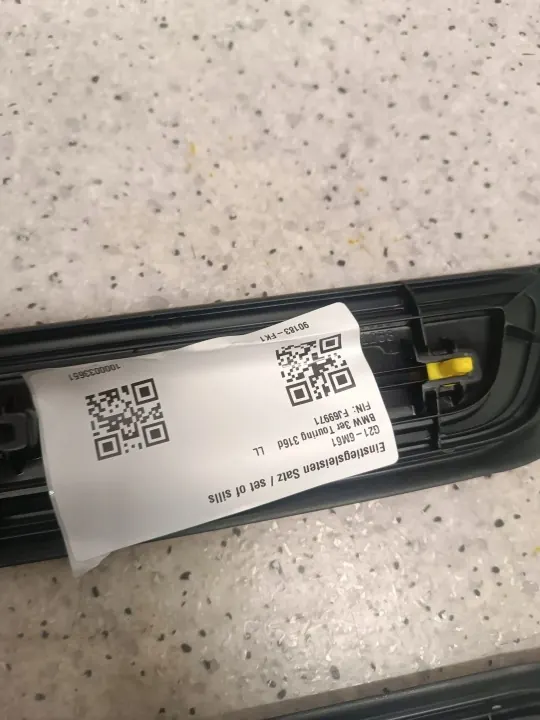 Protector de umbral BMW G80 G81 OEM 9451626 - Usado image 5