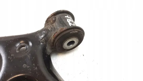 2016 Skoda Octavia Mk3 (5E) Braccio anteriore inferiore image 2