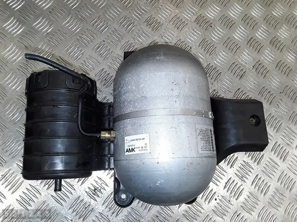 Jaguar Luftfederung OEM GW935B709AB - Gebraucht image 2