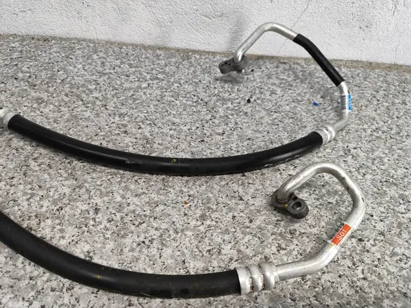 OEM HYUNDAI KONA EV AC-rör - Begagnat image 3