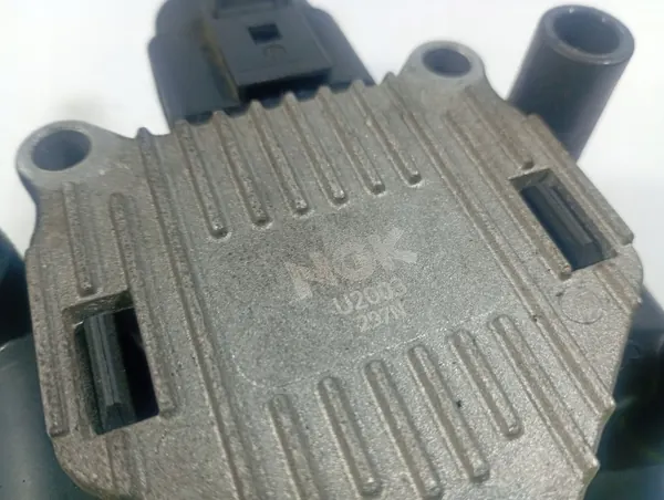 Bobine d'allumage OE NGKU2003 pour VW Lupo 98-05 image 5