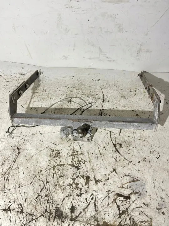 Kit attelage Volkswagen Transporter T5 OEM 7J0800497B image 2