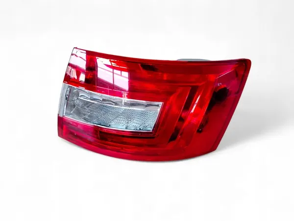 Conjunto de Luz Trasera TYC para Škoda Octavia III image 4
