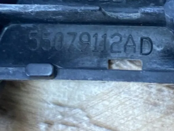 Suporte de para-choque traseiro Dodge Durango III 2014 image 8