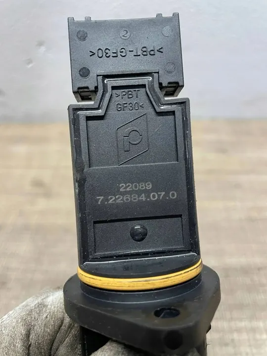 Luftmassenmesser Mercedes-Benz C W203 22089 image 2