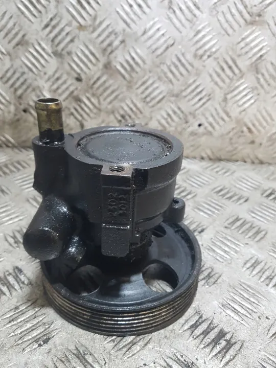 Volvo servostyrpump OEM 7700431286 Begagnad image 4