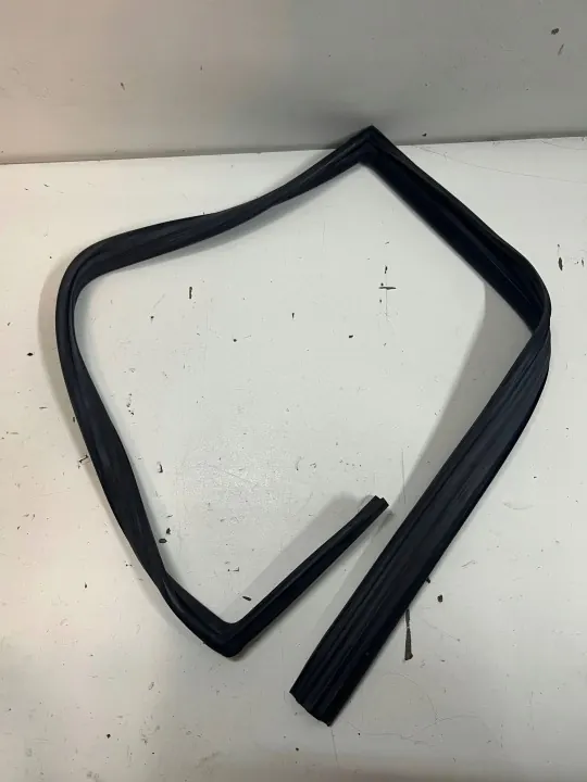 Junta porta traseira direita Kia Rio III OEM KRH8391 image 2