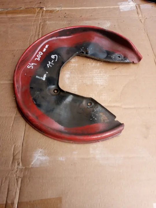 Audi A4 B7 Bakre vänstra bromsskivskydd 4F0615611 image 4