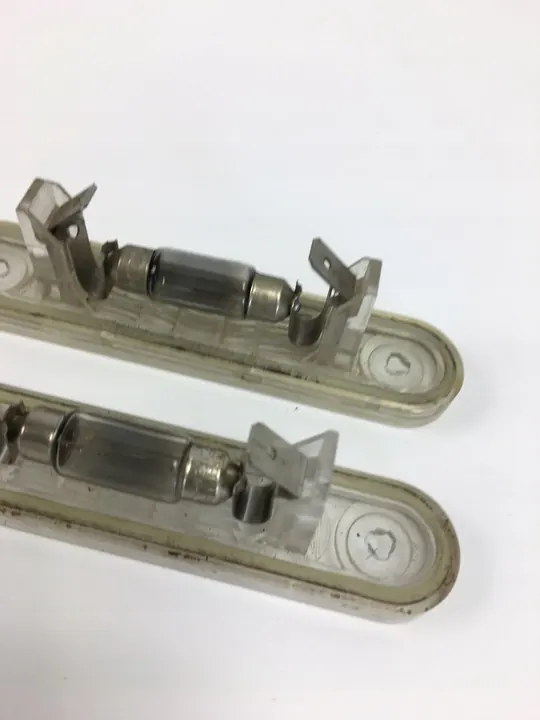 Luz de Placa Mercedes W124 1248200256 image 9