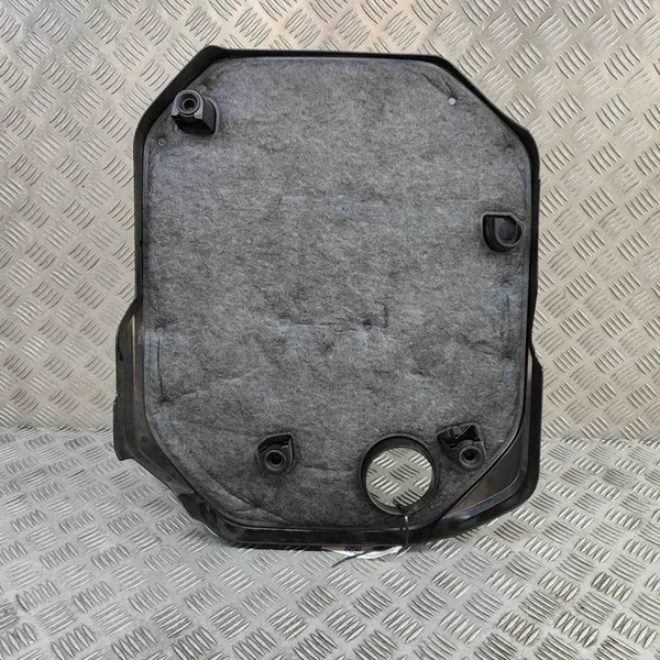 BMW X7 G07 2020 Moottorin yläkansi OEM 8571307 image 3