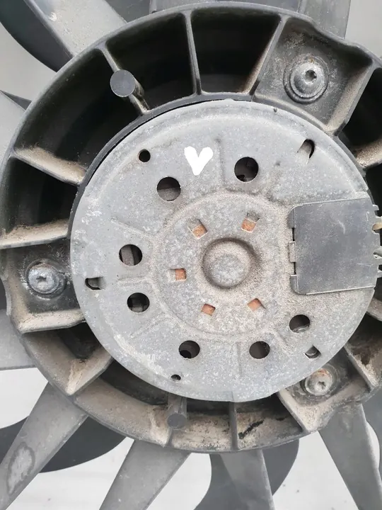 Mercedes E-Klasse W211 Ventilator A2115002193 image 7