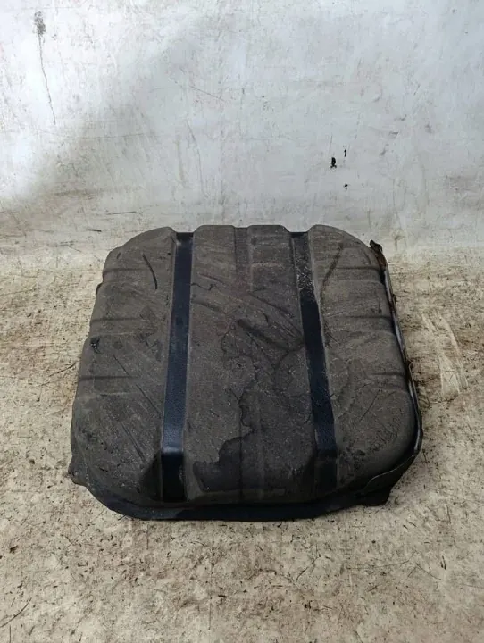 Tanque combustível Hyundai OEM 31100-A6900 - Usado image 5